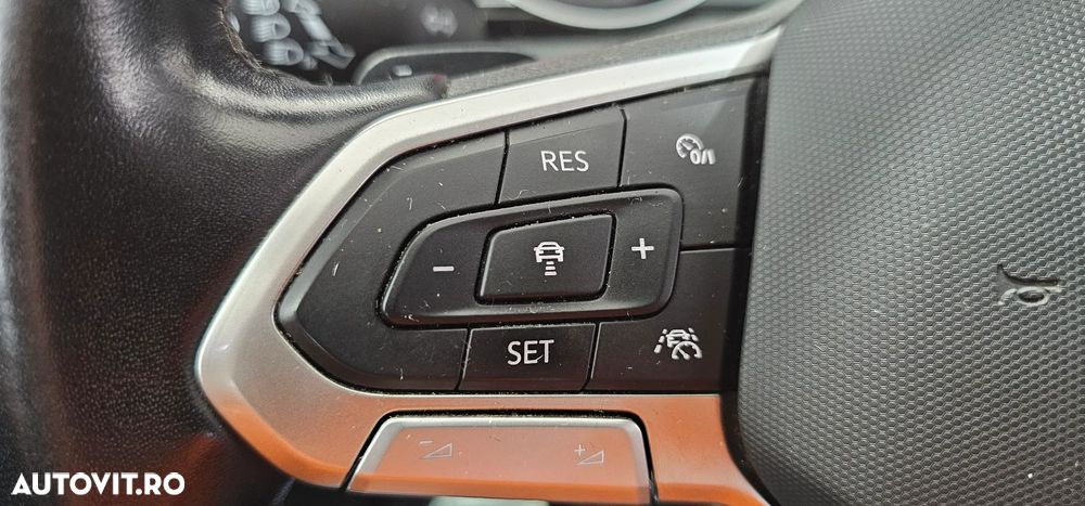 Volkswagen Passat 2.0 TDI SCR DSG Business - 10