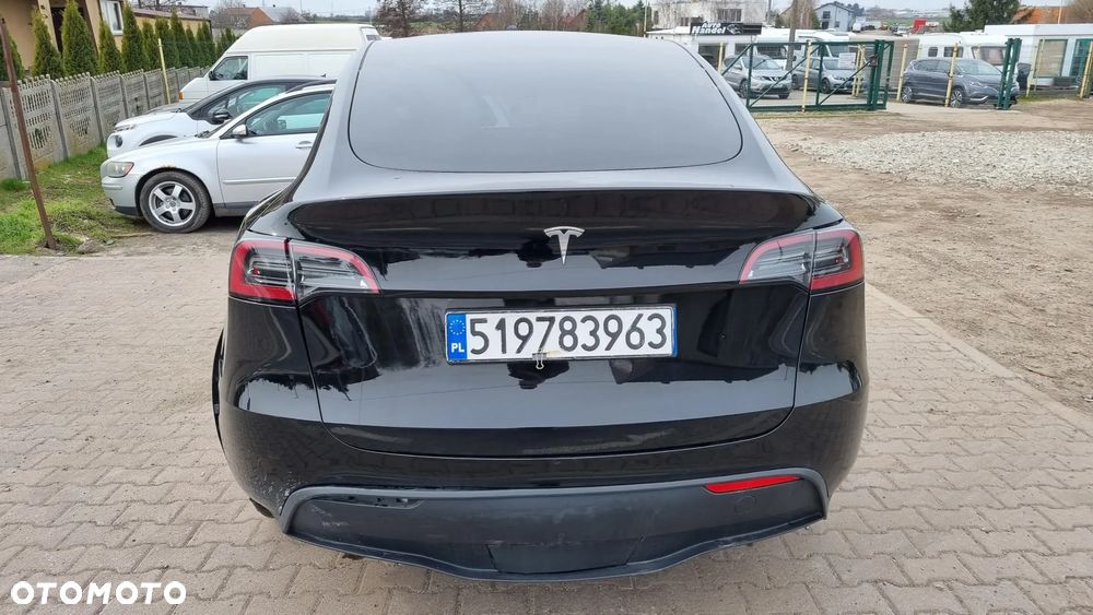 Tesla Model Y RWD - 11