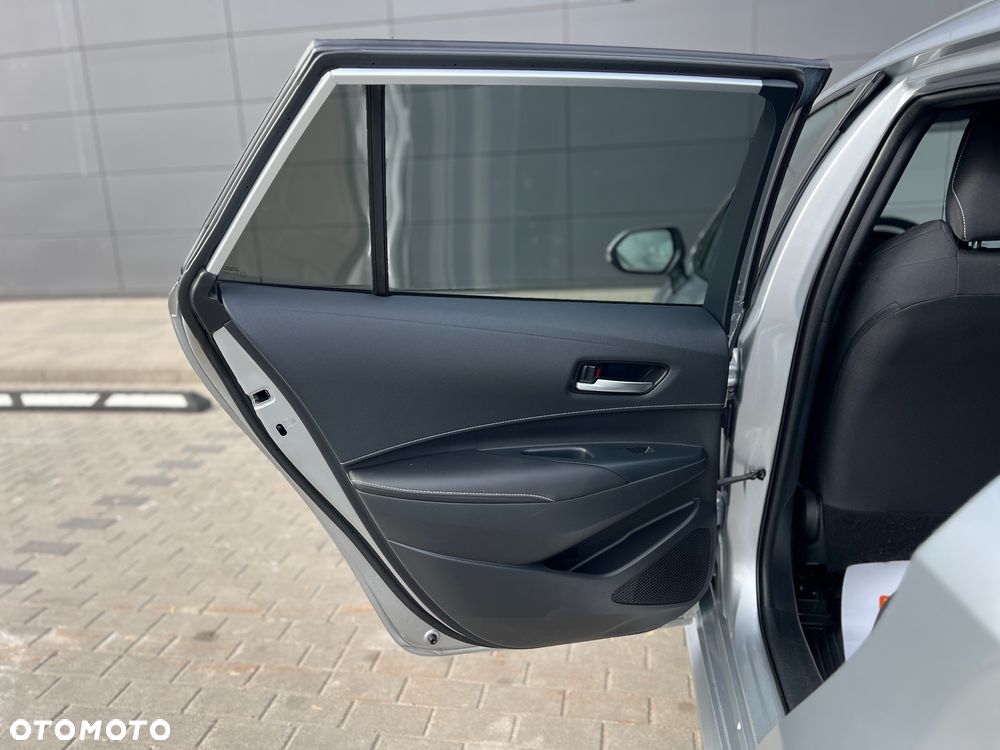 Toyota Corolla 1.8 Hybrid Executive - 38