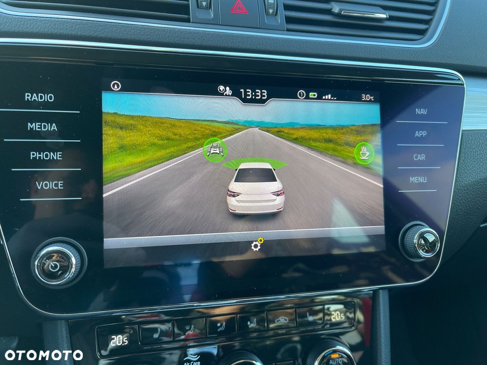 Skoda Superb 2.0 TDI SCR Ambition DSG - 24