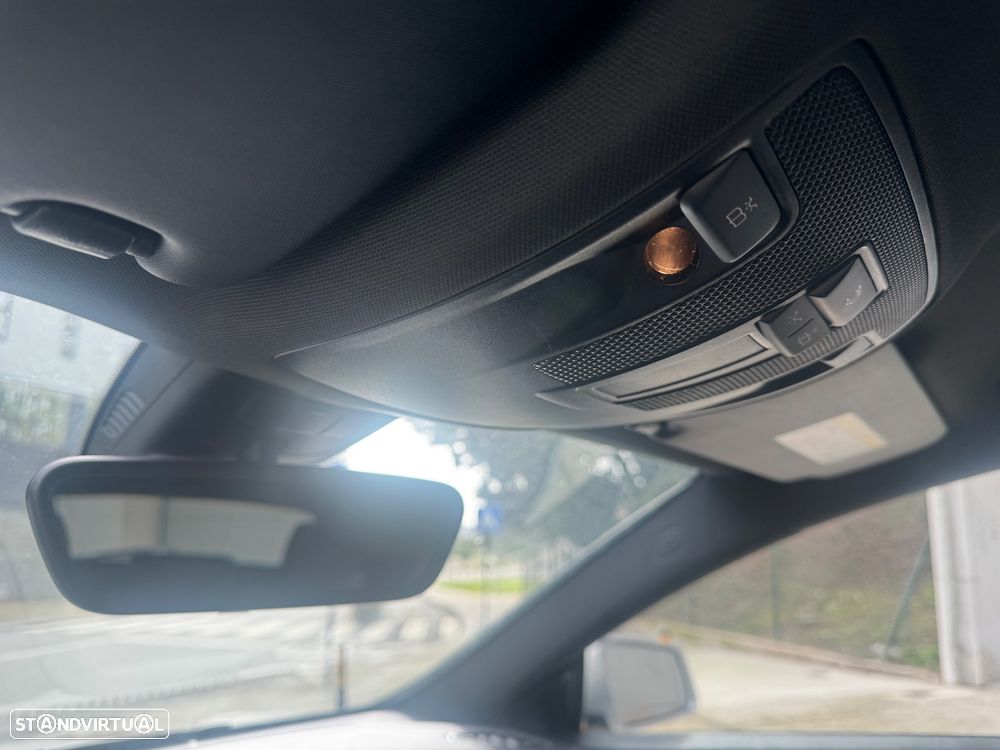 Mercedes-Benz CLA 220 Shooting Brake (CDI) d 4Matic 7G-DCT AMG Line - 17