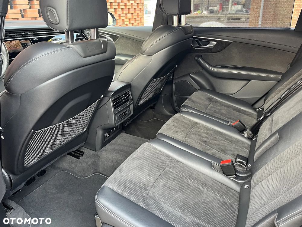 Audi Q7 - 11
