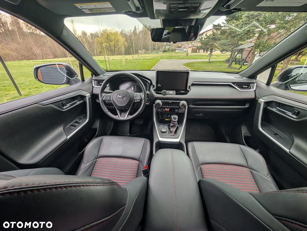 Toyota RAV4 - 10