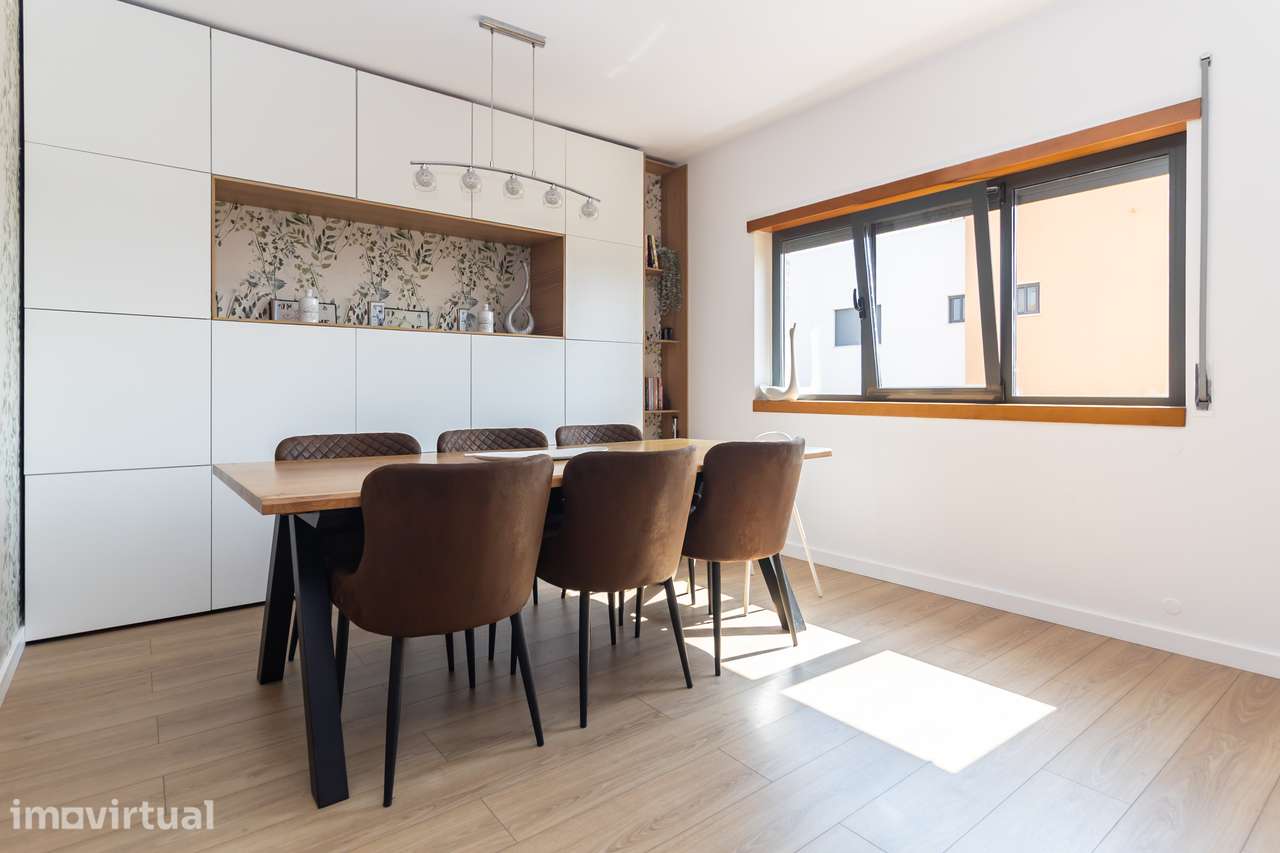 Moderno apartamento T3 com parqueamento e arrecadação - Grande imagem: 2/52