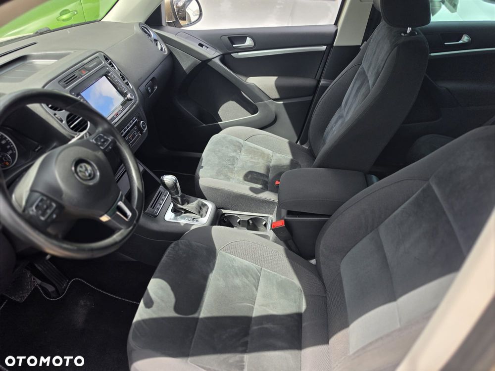 Volkswagen Tiguan 2.0 TDI DPF 4Motion BlueMotion Technology DSG Cup Sport & Style - 11