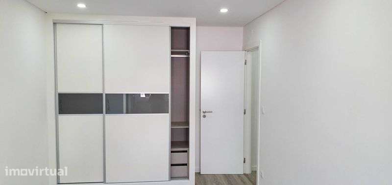 Apartamento T1 Fontainhas Baixa da Banheira - Grande imagem: 5/6