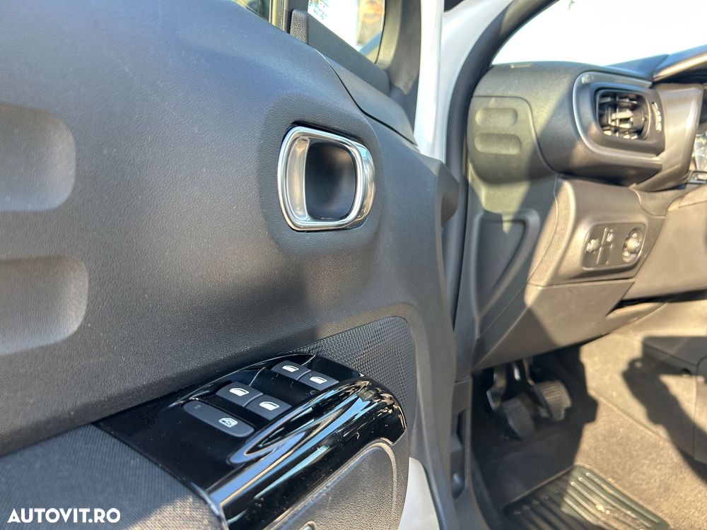 Citroën C3 BlueHDi 100 S&S FEEL - 10