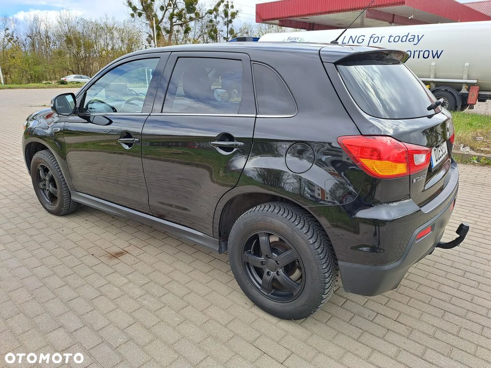 Mitsubishi ASX - 10