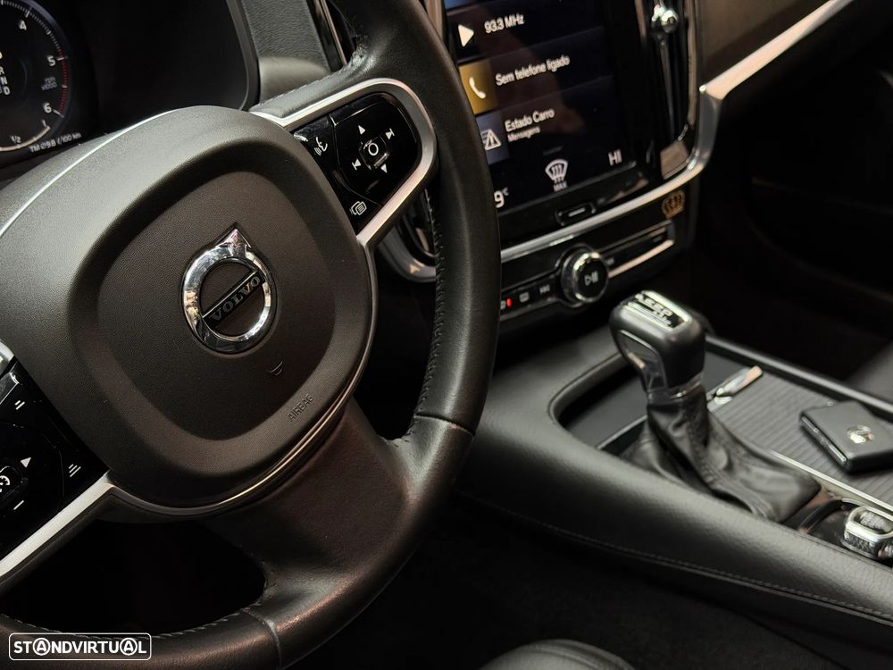 Volvo V90 Cross Country 2.0 D4 Pro AWD Geartronic - 13