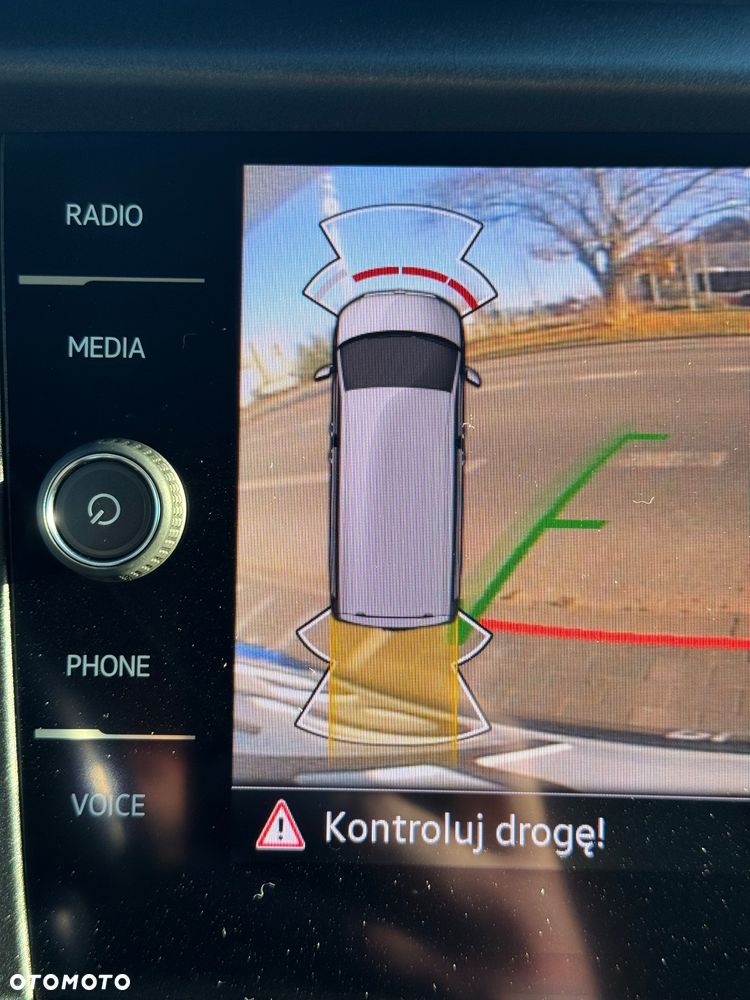 Volkswagen Transporter - 28