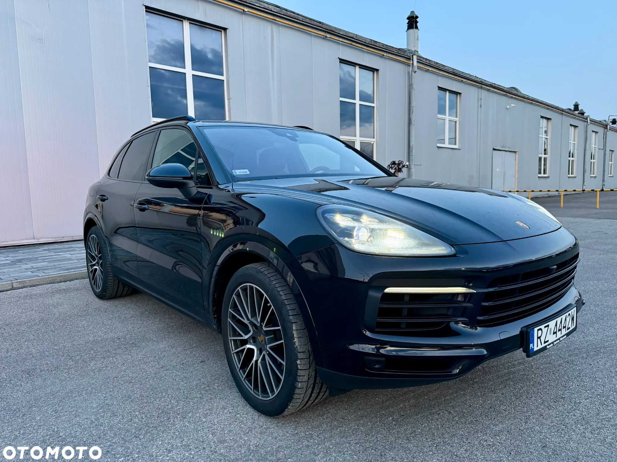 Porsche Cayenne Standard - 6