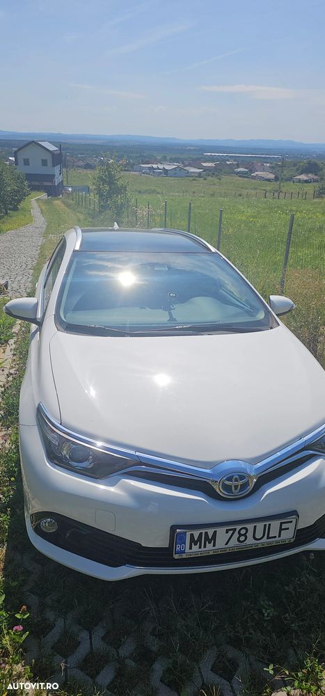 Toyota Auris - 1