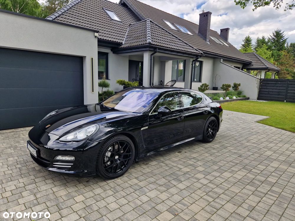 Porsche Panamera 4S PDK - 18