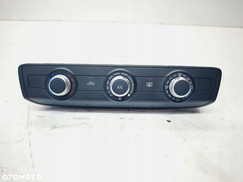 PANEL KLIMATRONIK DMUCHAWY AUDI A3 8V 8V0820047D