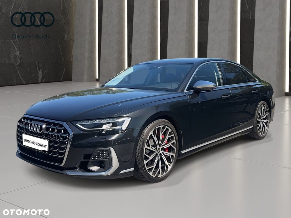 Audi S8 - 4