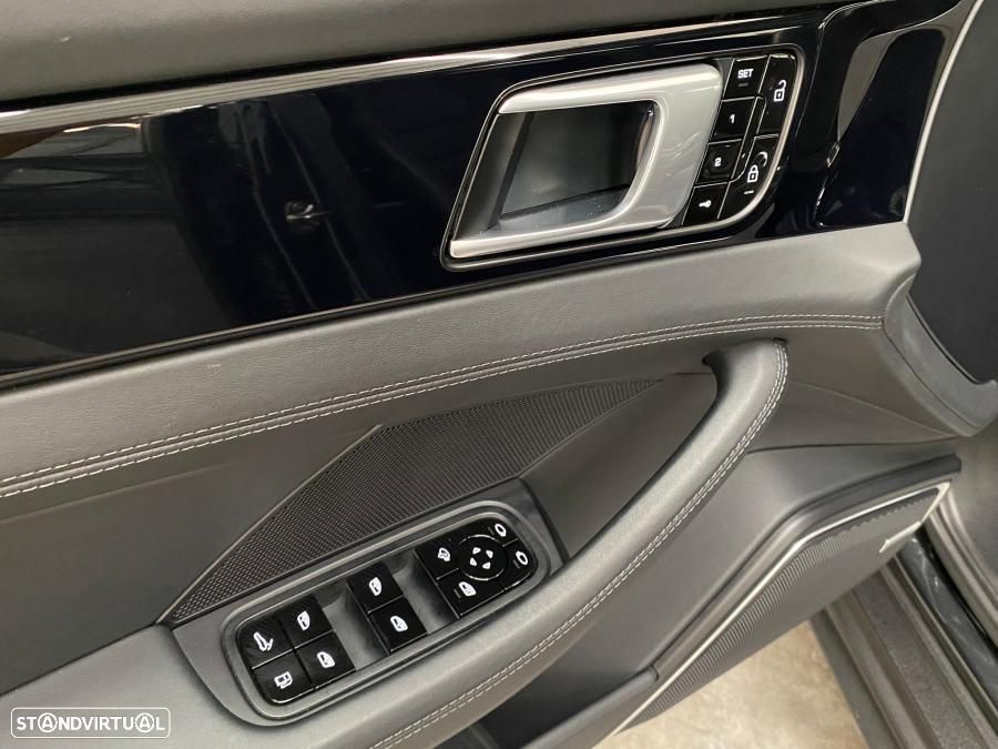 Porsche Panamera 4 E-Hybrid Platinum Edition - 25
