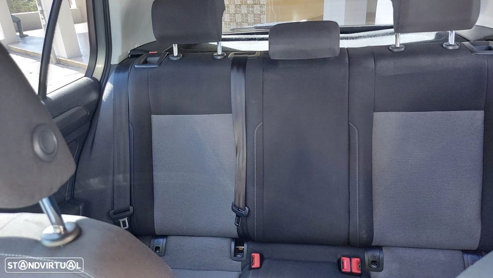 VW Golf 1.6 TDi Confortline - 13