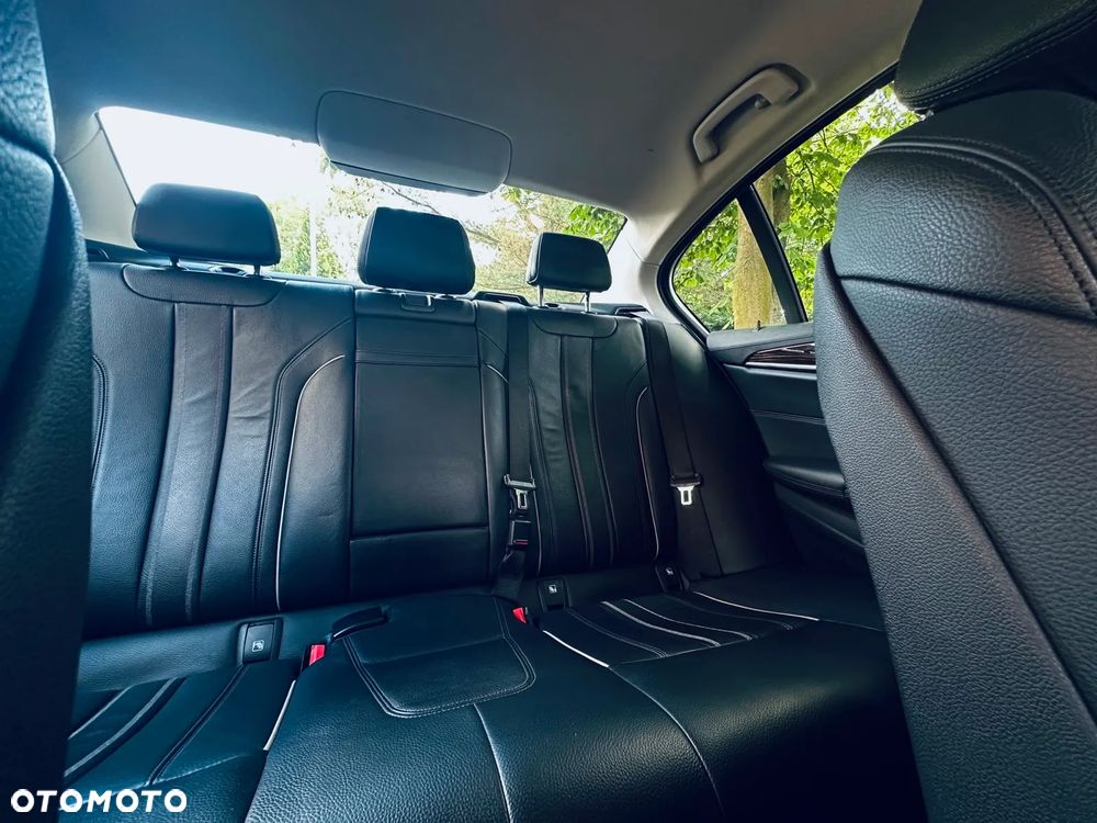 BMW Seria 5 520d Luxury Line - 10
