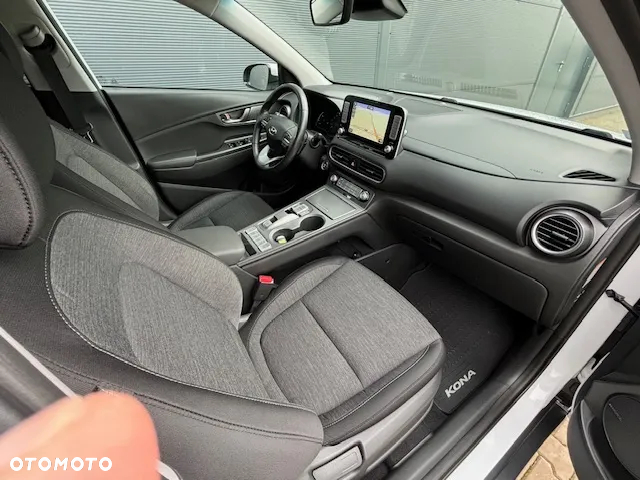 Hyundai Kona Electric 39kWh Premium - 11