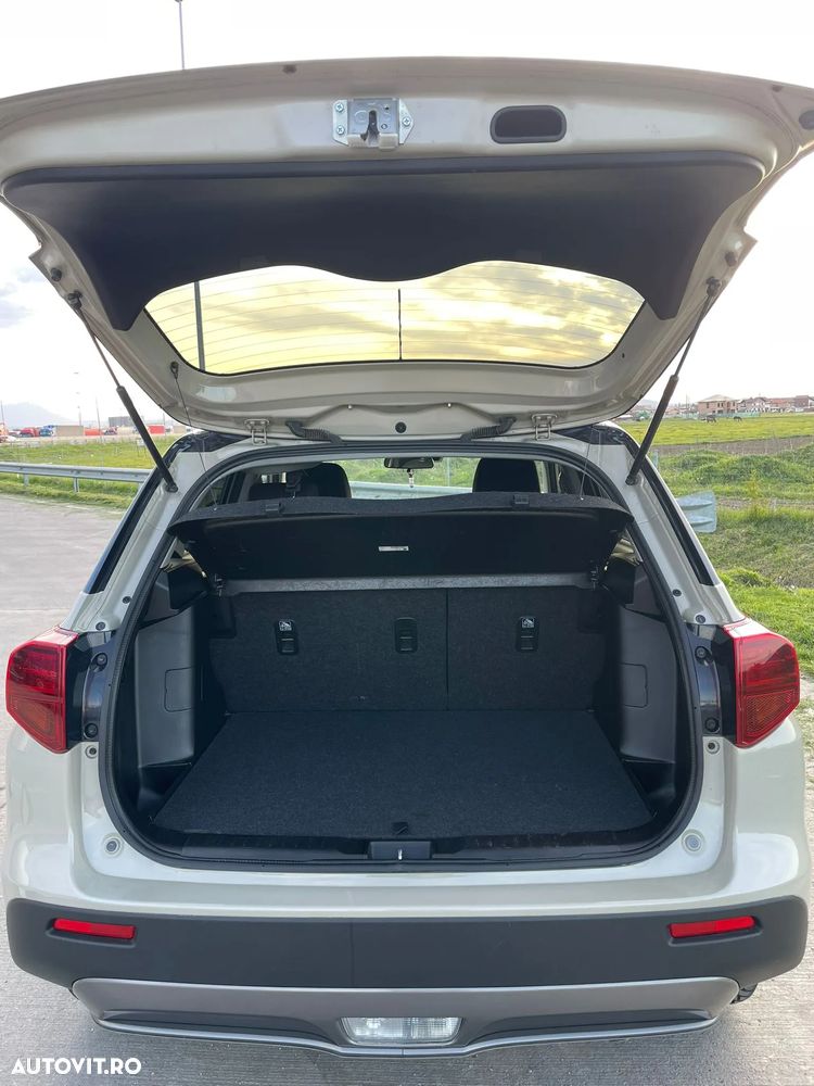 Suzuki Vitara 1.4 Boosterjet MHEV Passion - 9