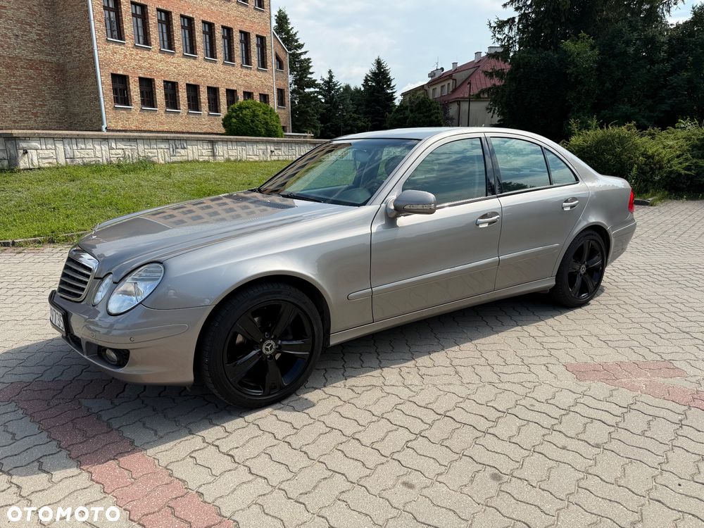 Mercedes-Benz Klasa E 280 CDI 4-Matic Classic - 3