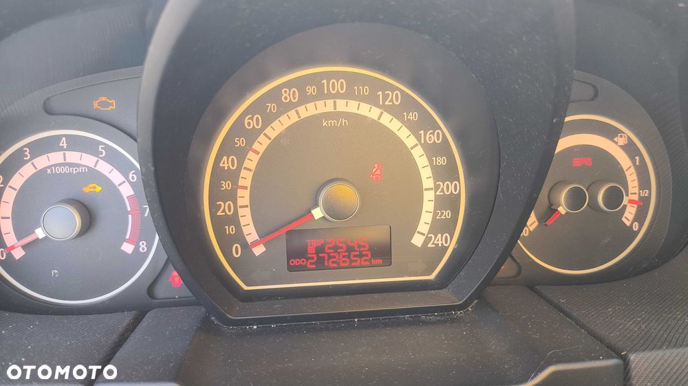 Kia Ceed - 8