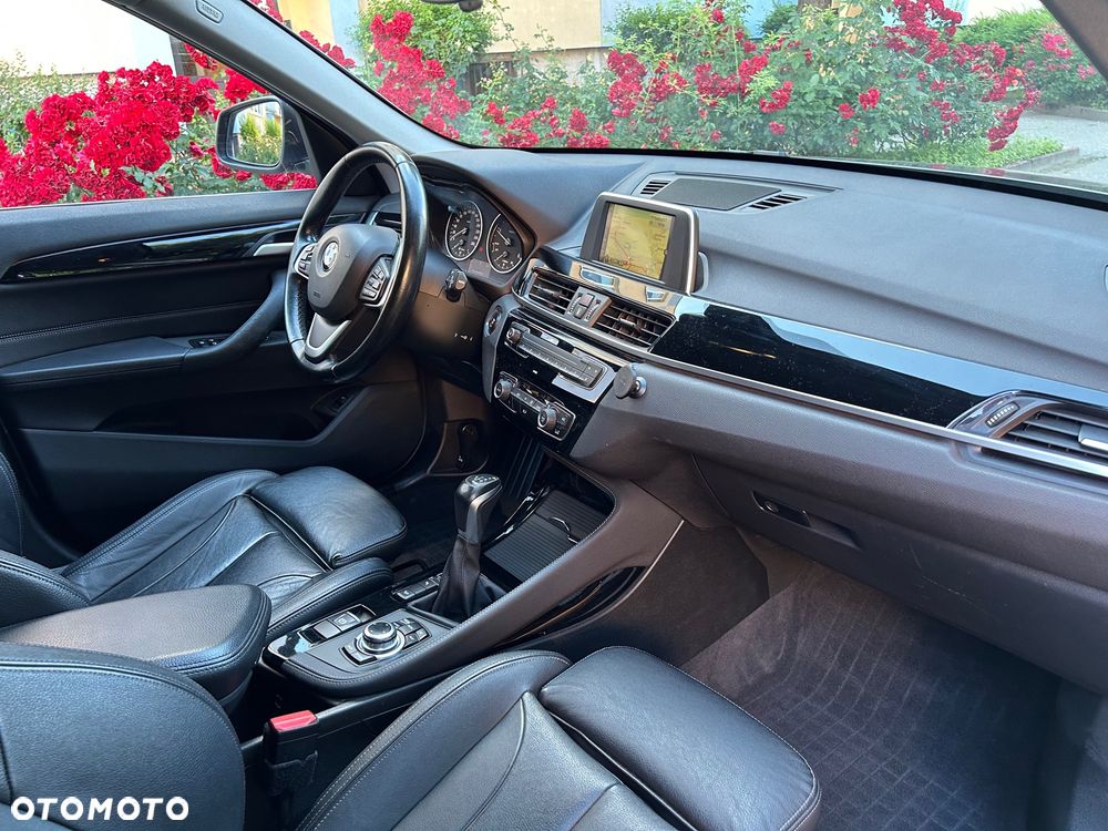 BMW X1 xDrive20d xLine sport - 12