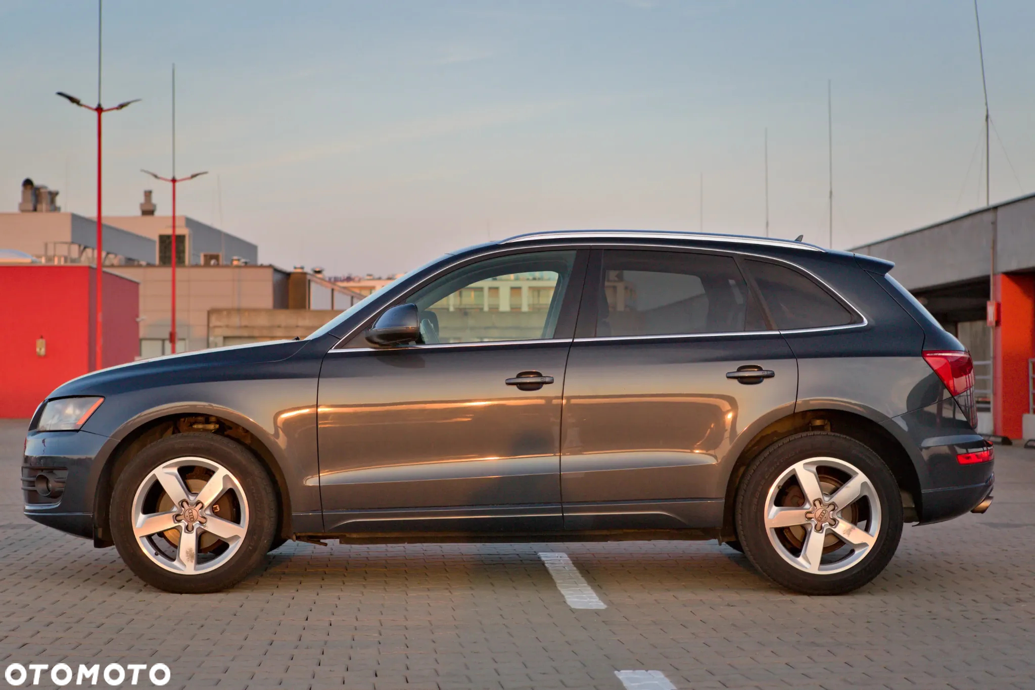 Audi Q5 3.2 FSI Quattro S tronic - 12