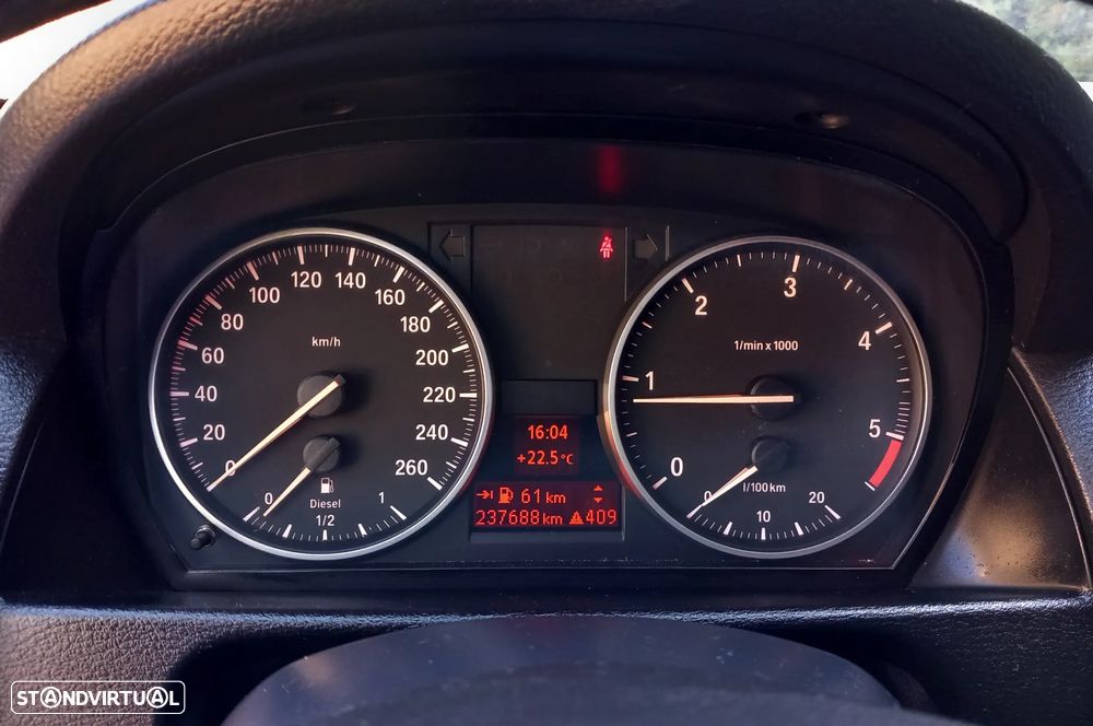 BMW X1 18 d sDrive - 27