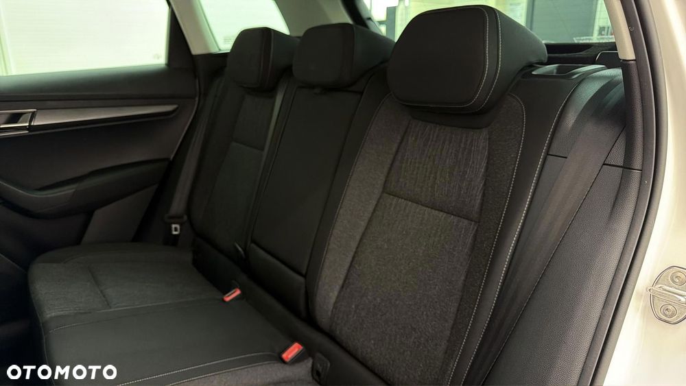 Skoda Karoq 1.5 TSI ACT GPF 4x2 Style DSG - 17
