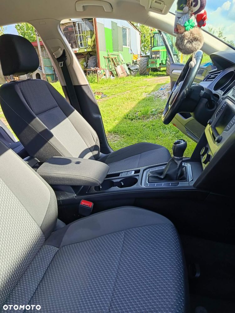 Volkswagen Passat 2.0 TDI BMT Comfortline - 15