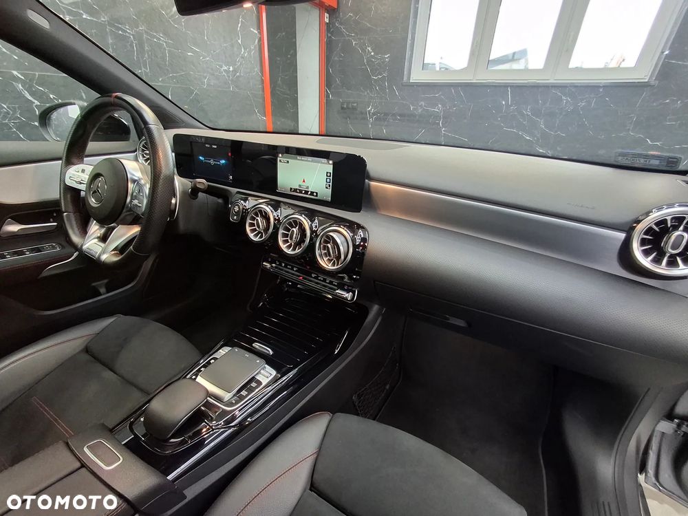 Mercedes-Benz Klasa A 35 AMG 4-Matic Edition 1 7G-DCT - 17