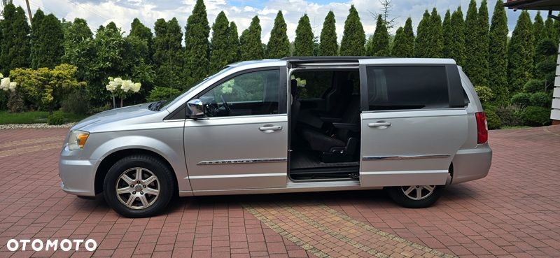 Chrysler Town & Country 3.6 Touring - 19