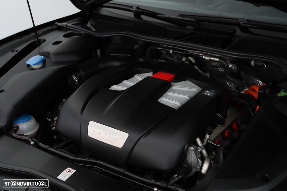 Porsche Cayenne - 53