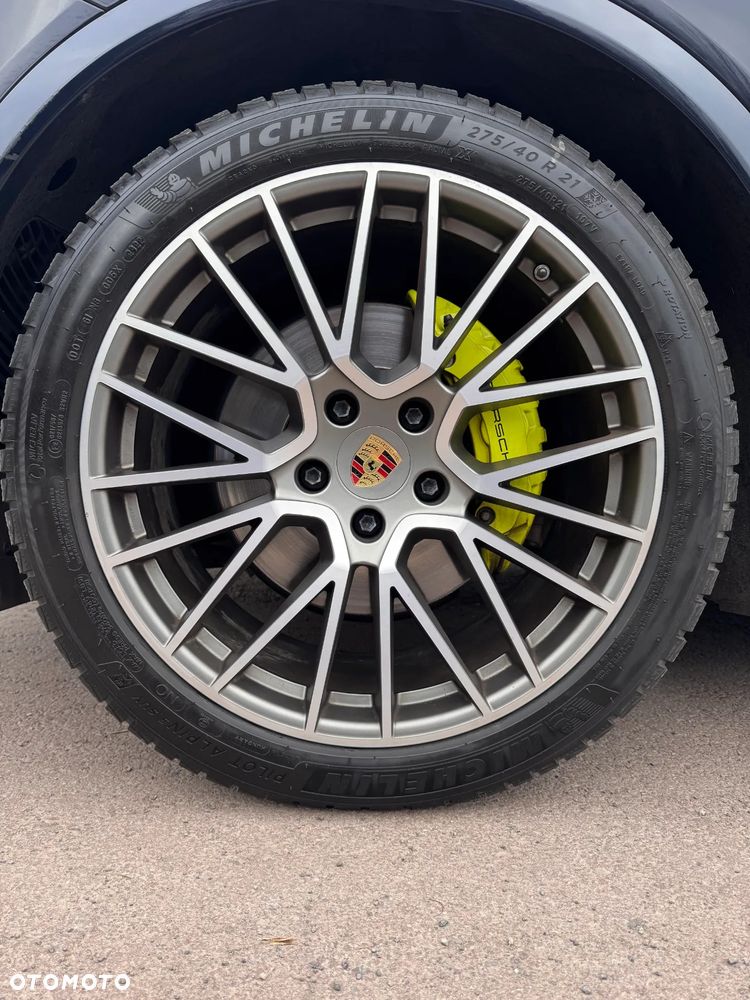 Porsche Cayenne E-Hybrid Platinum Edition - 11