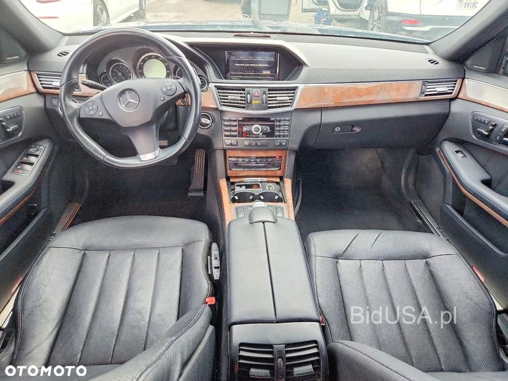 Mercedes-Benz Klasa E - 9