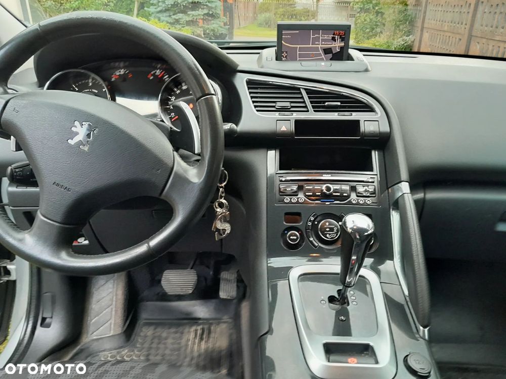 Peugeot 3008 - 12