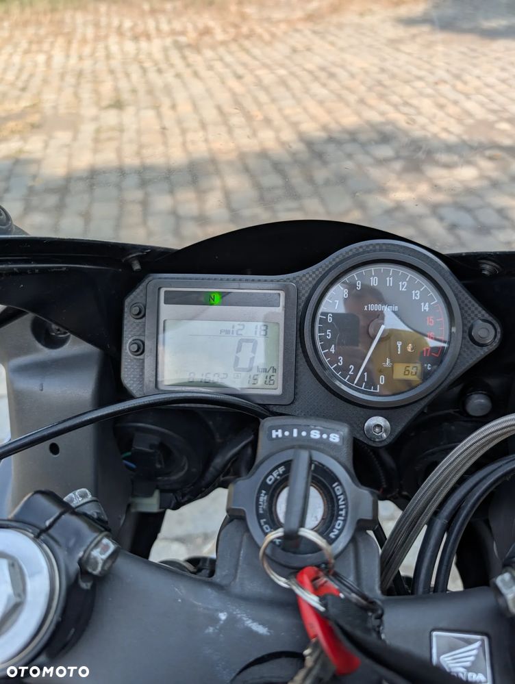 Honda CBR - 6