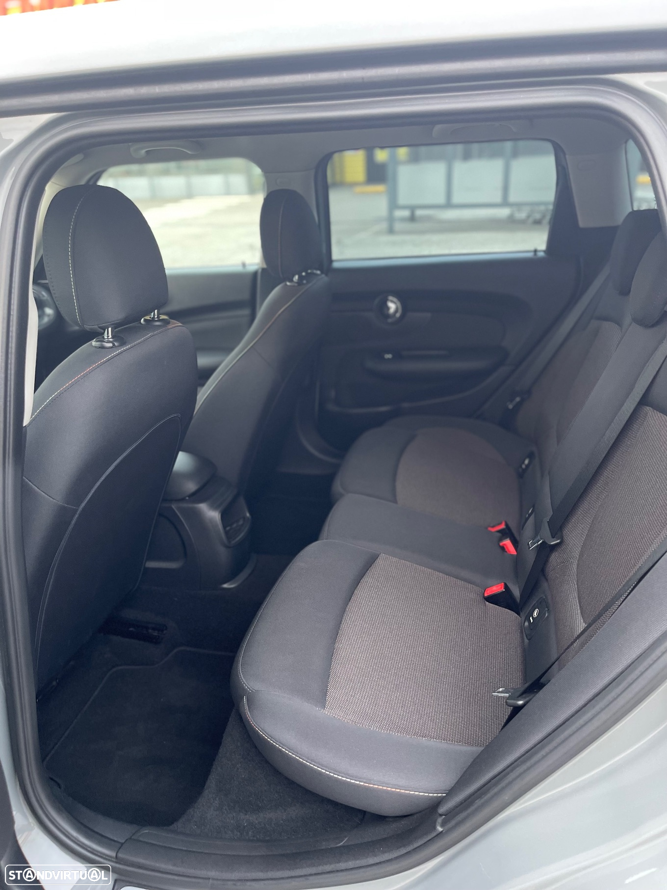 MINI Clubman One D - 11