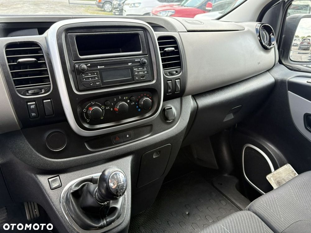Renault Trafic - 10