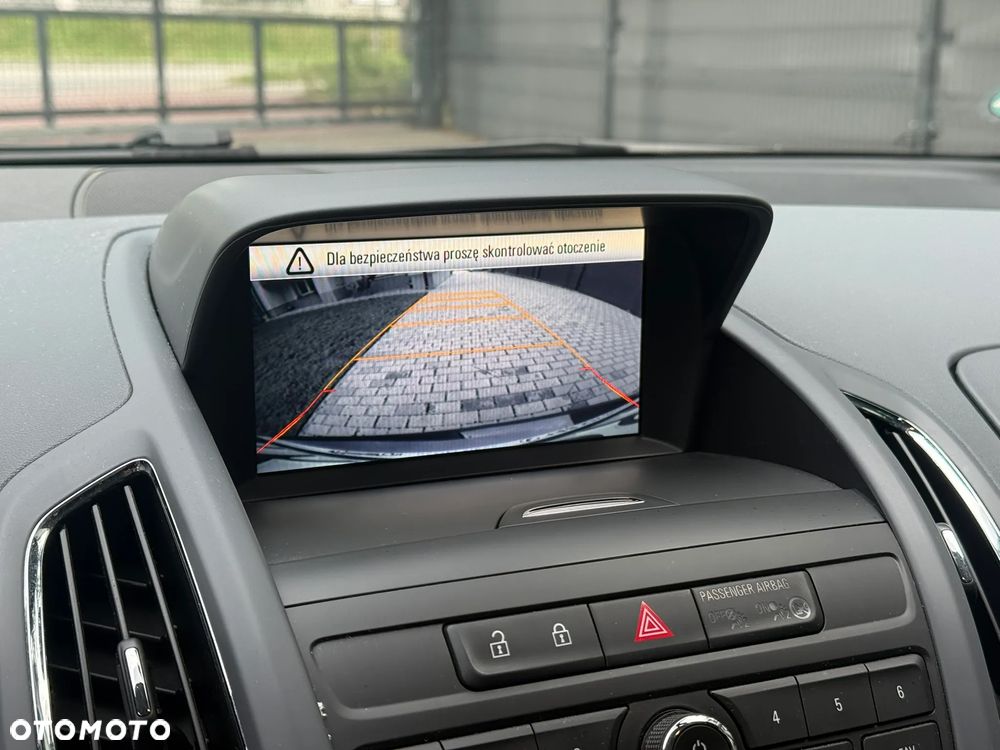 Opel Zafira - 17