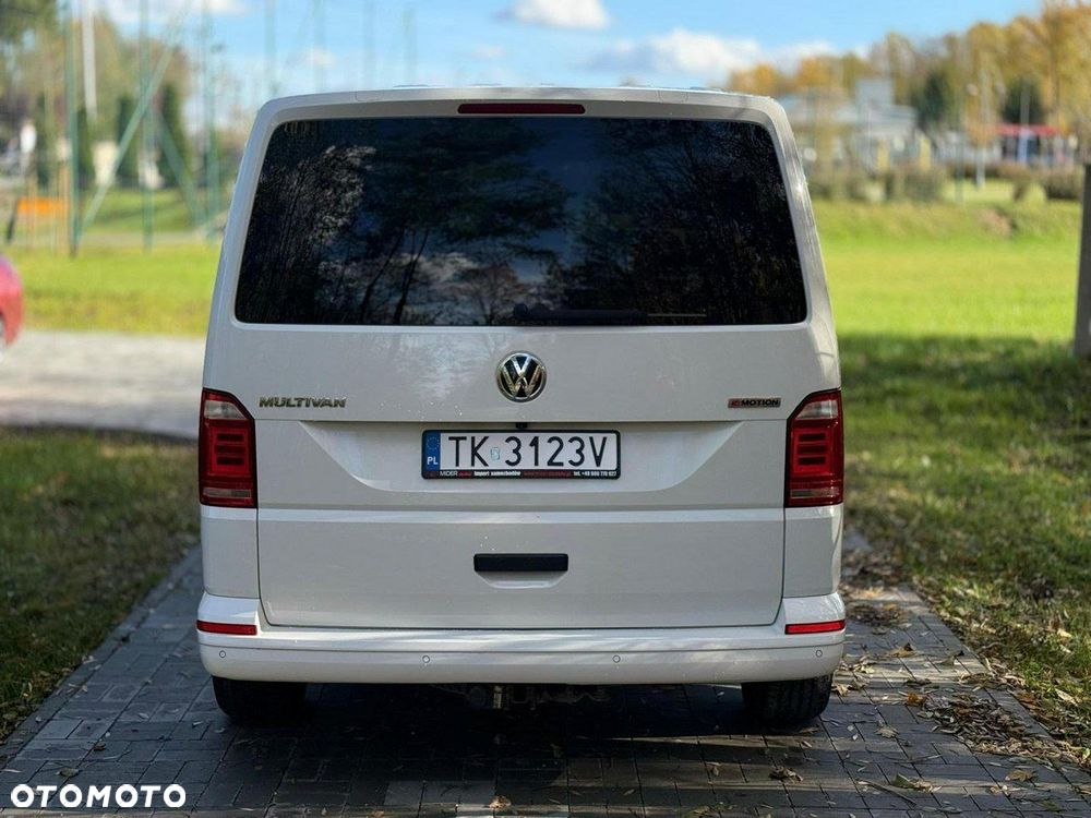 Volkswagen Multivan - 9