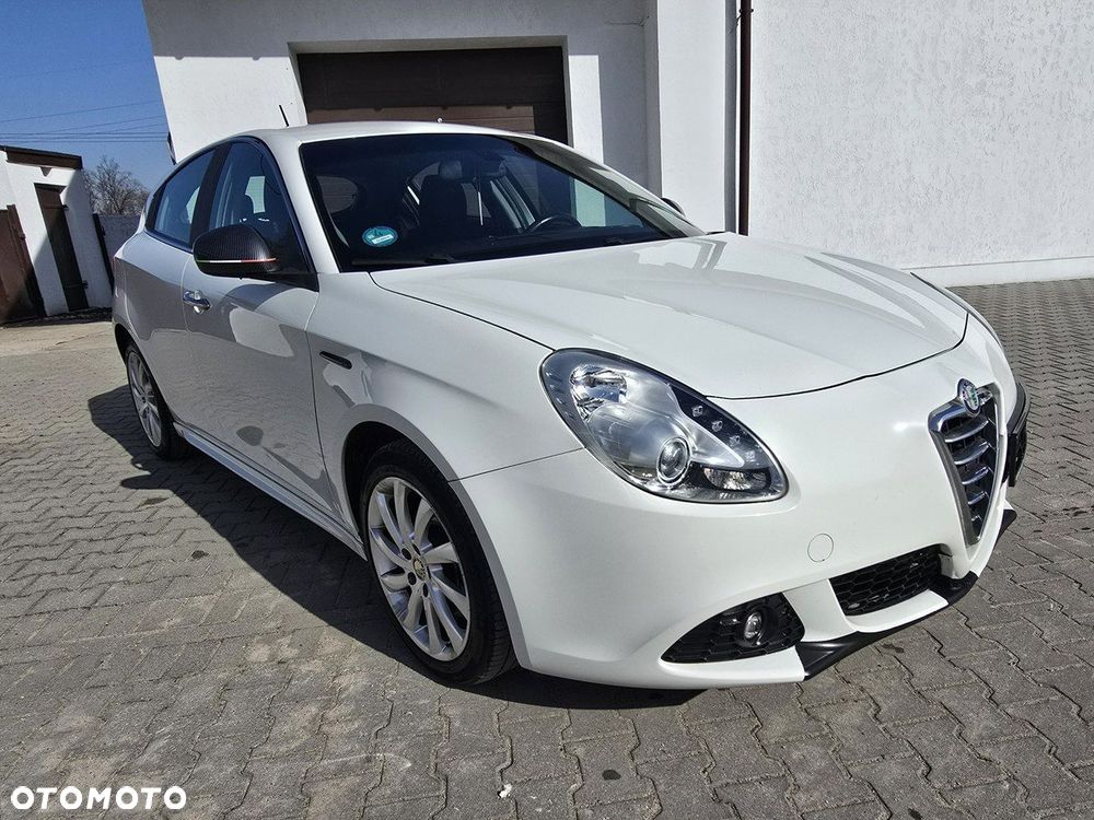 Alfa Romeo Giulietta - 2
