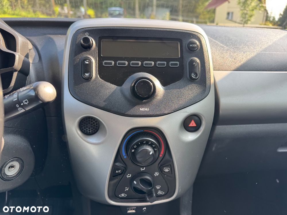 Toyota Aygo 1.0 VVT-i Sprint EU6 - 11