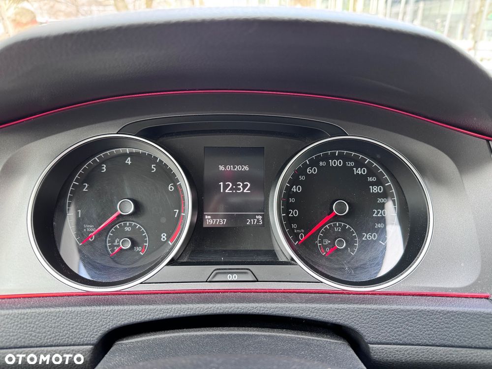 Volkswagen Golf - 9