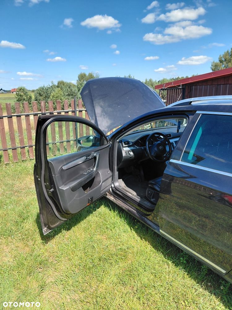 Volkswagen Passat Variant - 8
