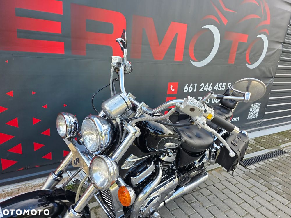 Suzuki Intruder - 12