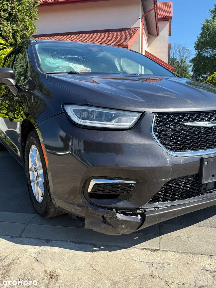 Chrysler Pacifica - 14