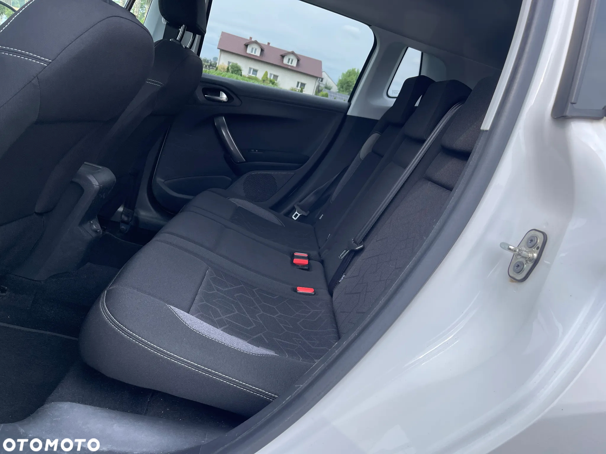 Peugeot 2008 1.2 Pure Tech Style - 14