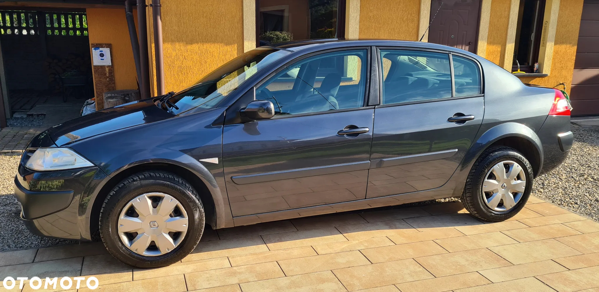 Renault Megane - 11